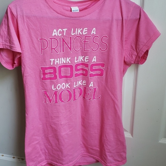 shirt that says princess